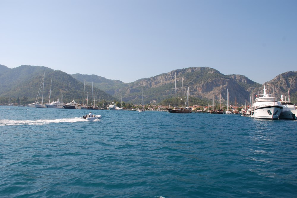 12 Islands Luxury Sailing Cruise